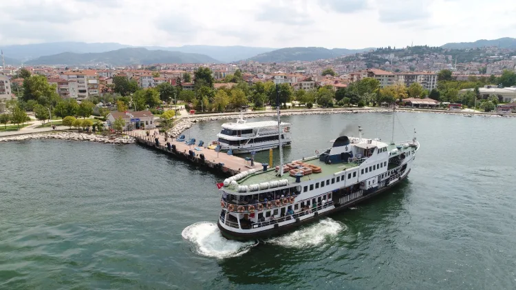 Vapur Seferleri İki Katına Çıktı, Ücretler Yarıya Düştü!