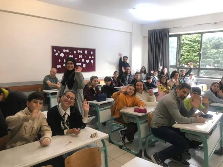Velilerle Sınavda Birlikte Kitap Sevinci!