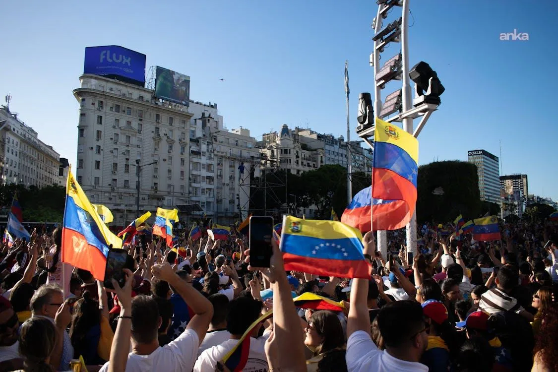 Venezuela Operasyonu: Asker Bahisle 400 Bin Kazandı!