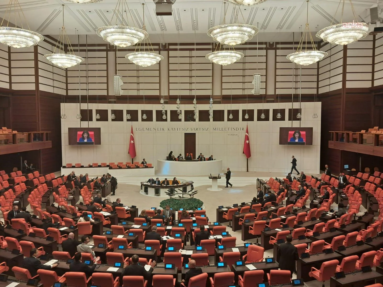 Vize Randevu Krizi: CHP’nin Önerisi Reddedildi!