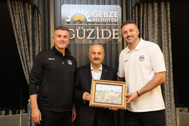Voleybol Turnuvasında Dostluk ve Dayanışma