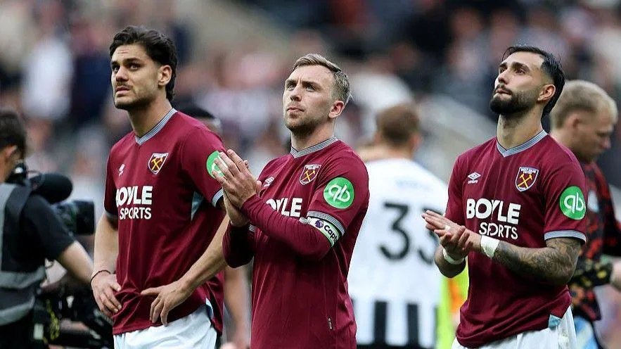 West Ham United Premier Lig’e Veda Etti!