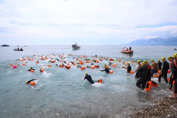 X-WATERS Yüzme Yarışı Antalya’da Coşku Yarattı!