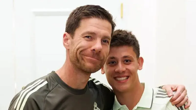 Xabi Alonso, Liverpool’un Yeni Teknik Direktörü!