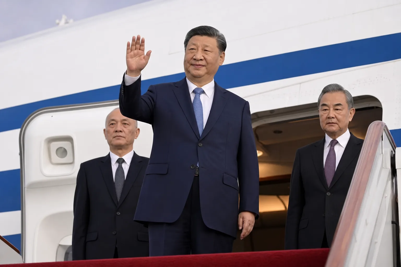 Xi Jinping, BRICS Zirvesi İçin Hindistan’a Hareket Etti