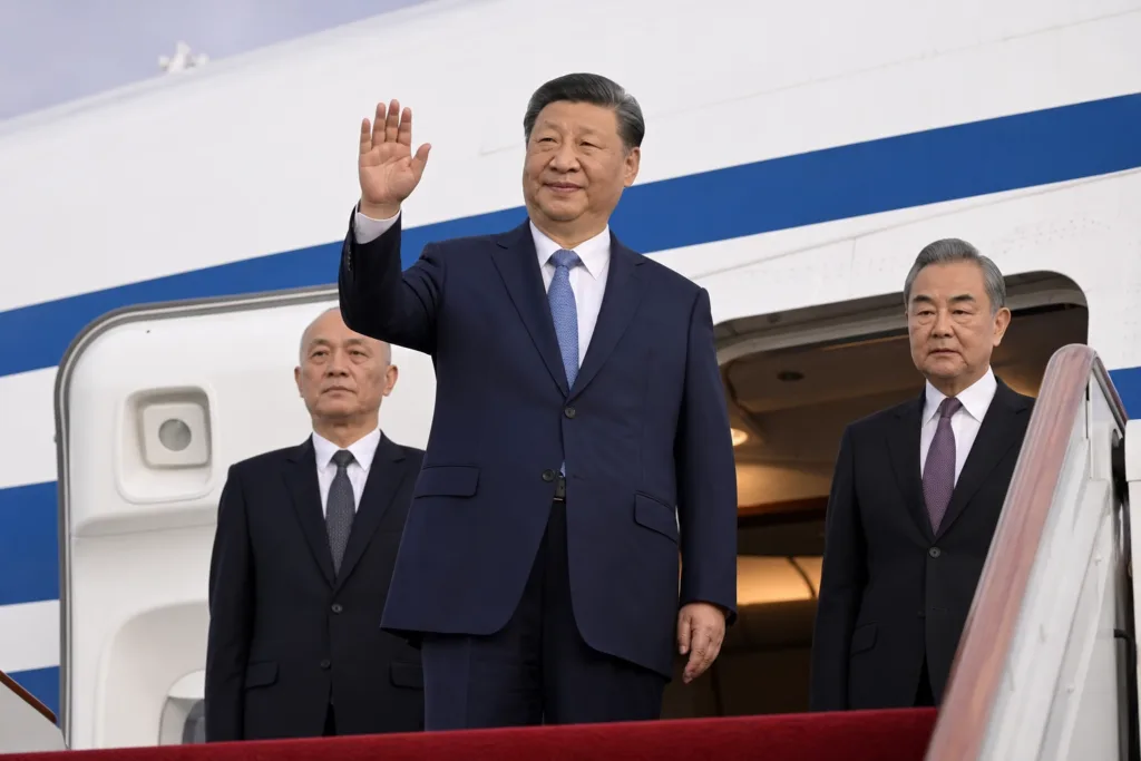 Xi Jinping, BRICS Zirvesi İçin Hindistan’a Hareket Etti