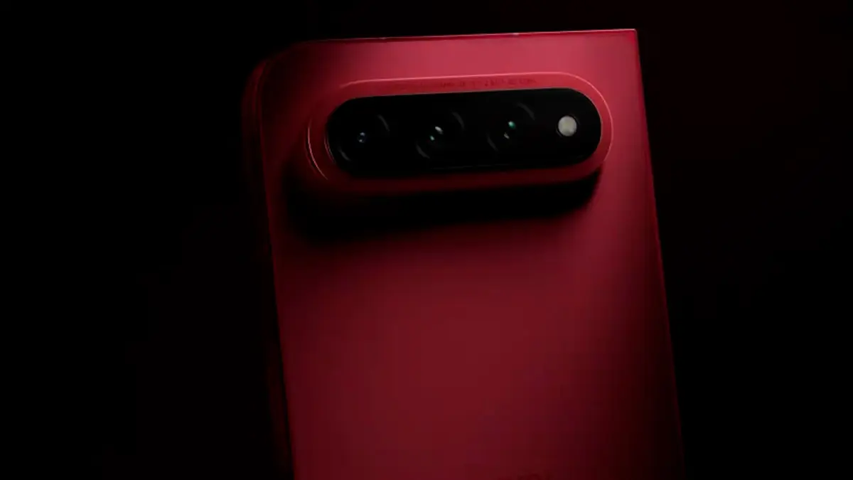 Xiaomi katlanabilir telefonlarda yeni bir sınıf açıyor: Xiaomi 18 Fold