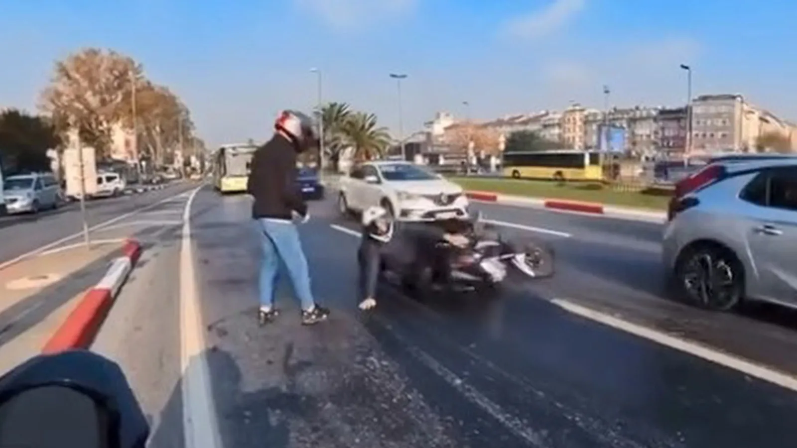 Yağlı Zemin, Motosikletlilere Kâbus Oldu!