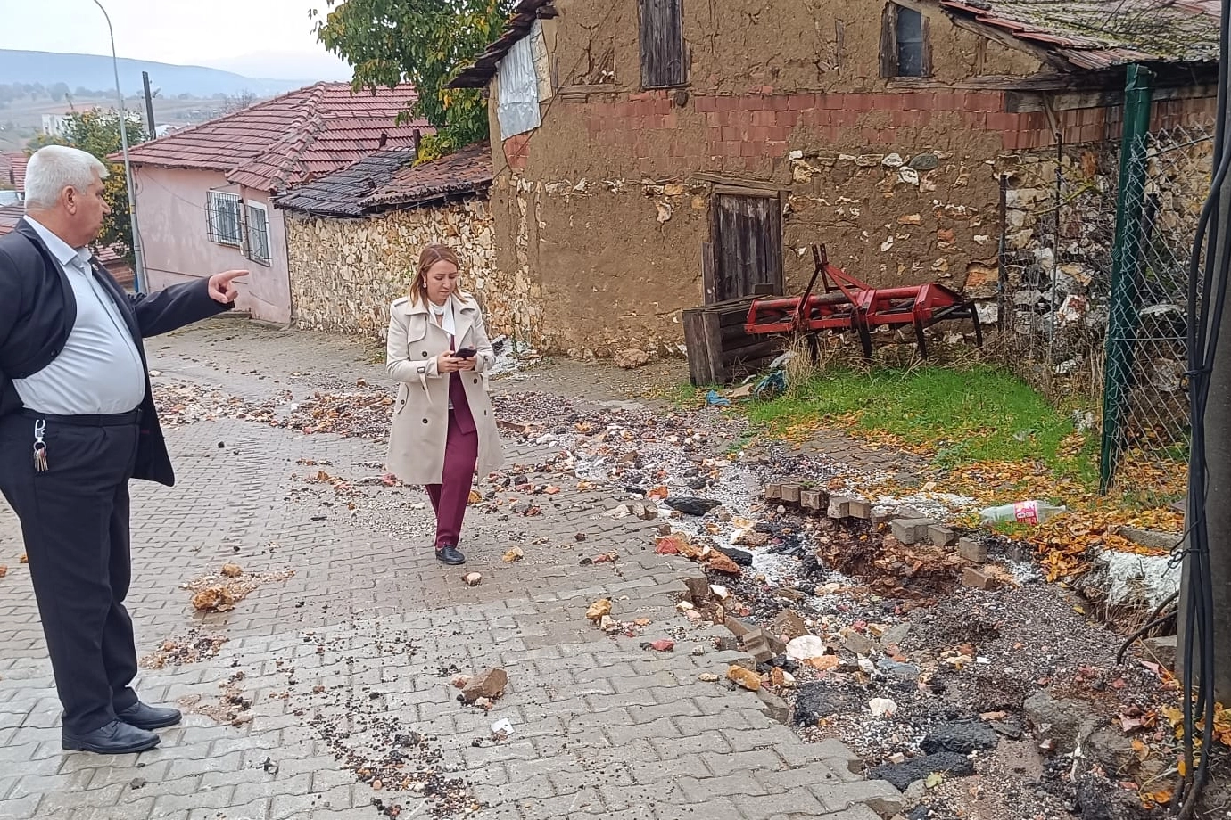 Yağmur Sonrası Başkan Tekin’den Acil Temizlik Talimatı