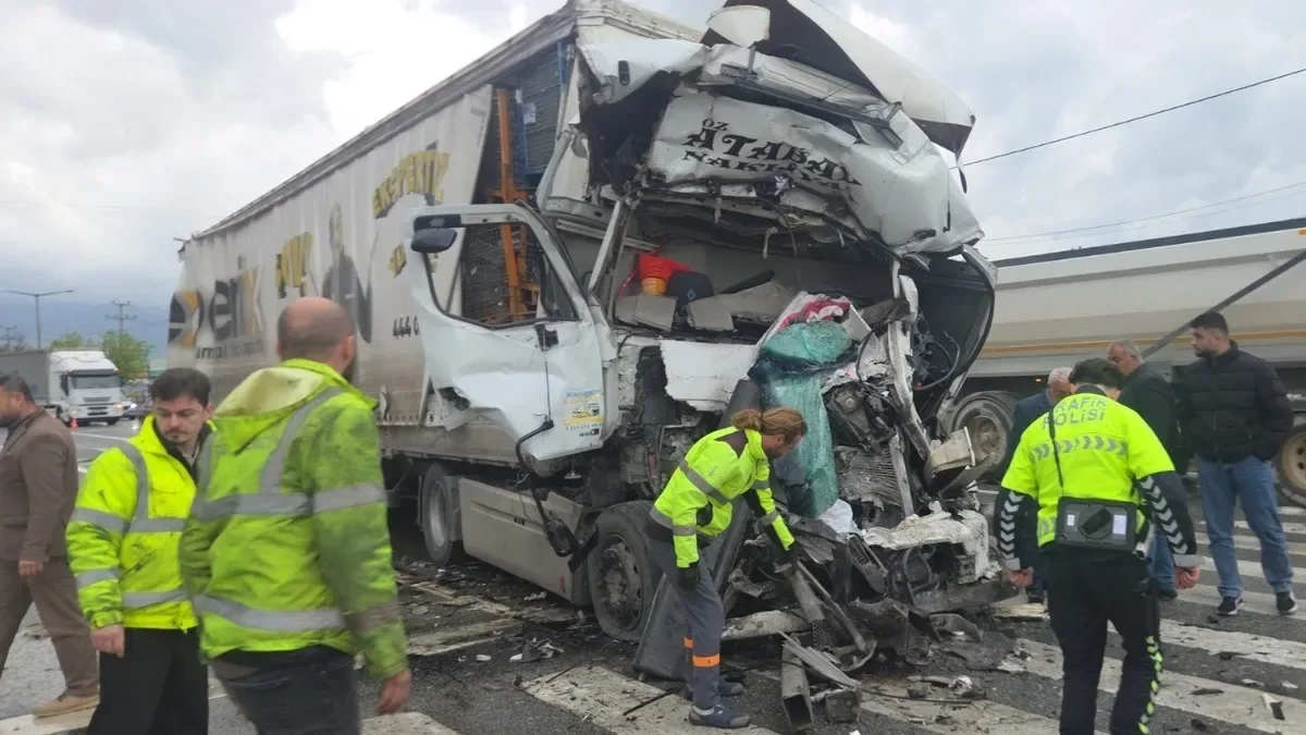 Yalova-Bursa Karayolu’nda Feci Kaza: 2 Ölü