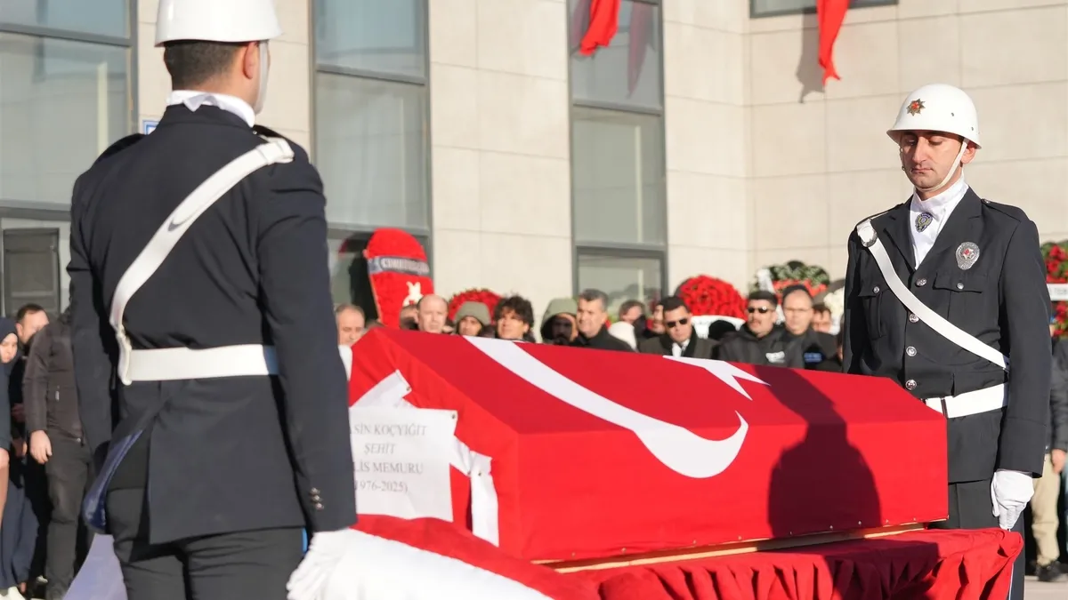 Yalova’da 3 Kahraman Polis İçin Cenaze Töreni