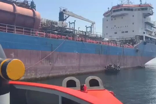 Yalova’da Arıza Yapan Tanker Güvenliğe Çekildi!