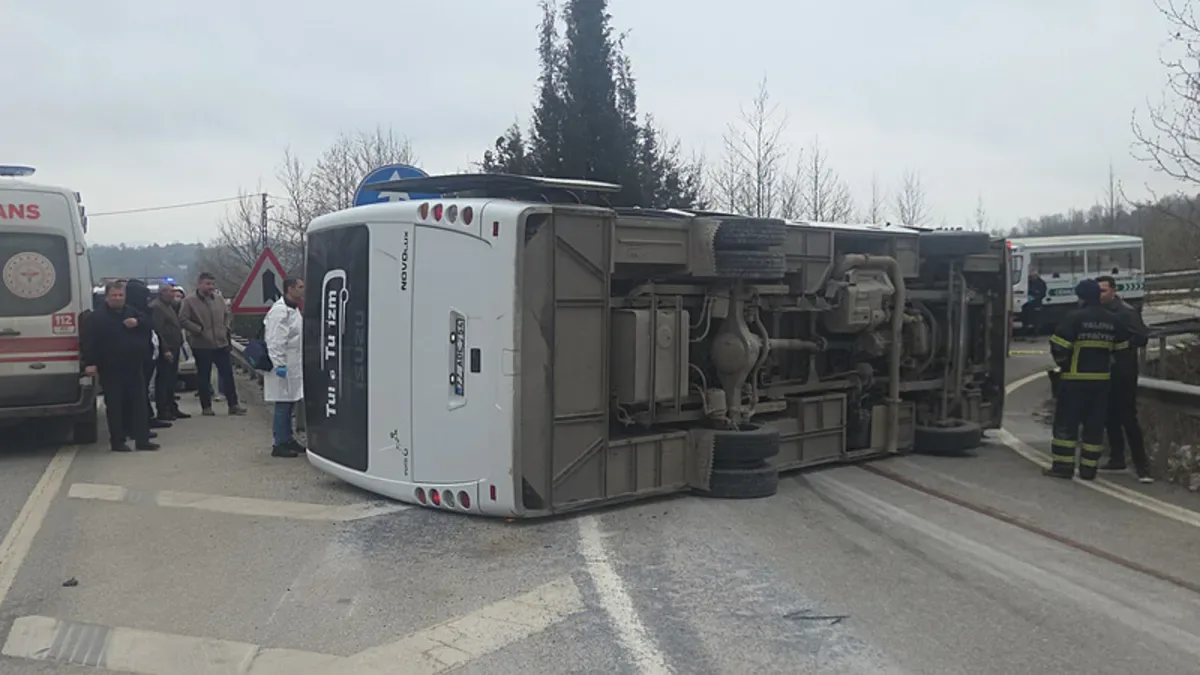 Yalova’da İşçi Servisi Kaza Yaptı: 1 Ölü, 20 Yaralı
