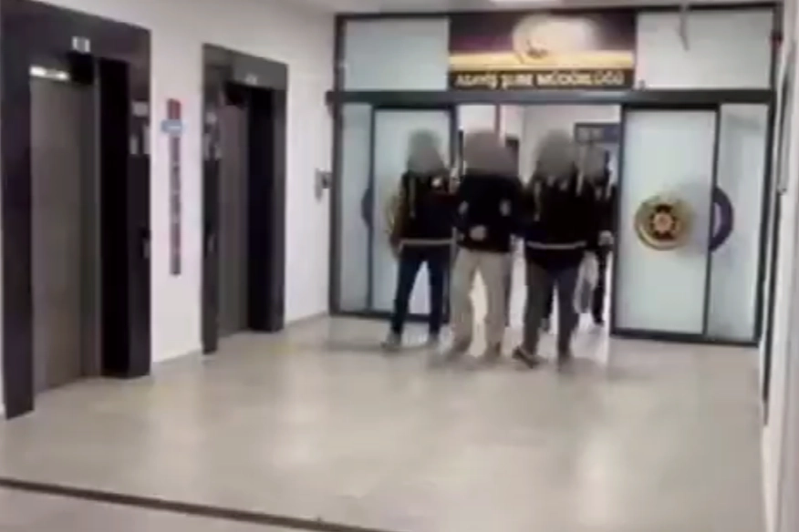 Yalova’da Sahte Polis Dolandırıcılarına Operasyon!