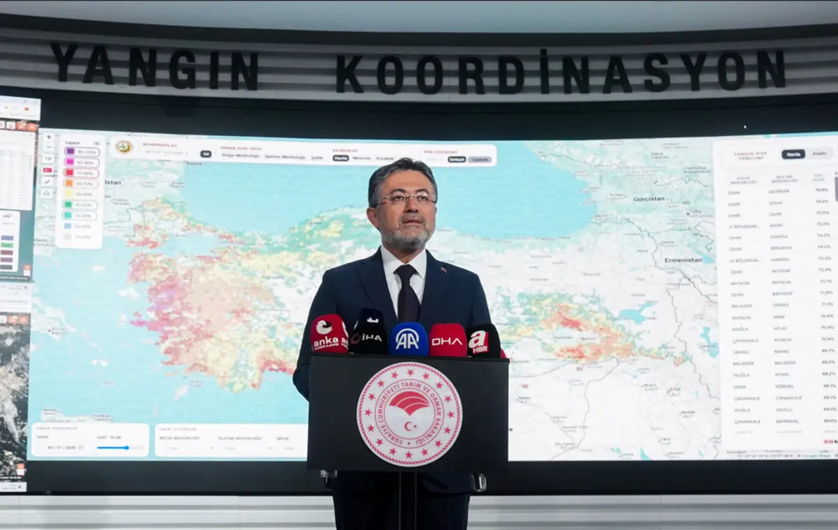 Bakan Yumaklı yangınlarda son durumu bildirdi: 167 yangın kontrol altına alındı, 2 yangına müdahale sürüyor 2
