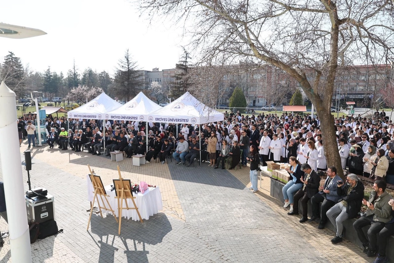 Yaren Mercan İçin Anma Programı Düzenlendi