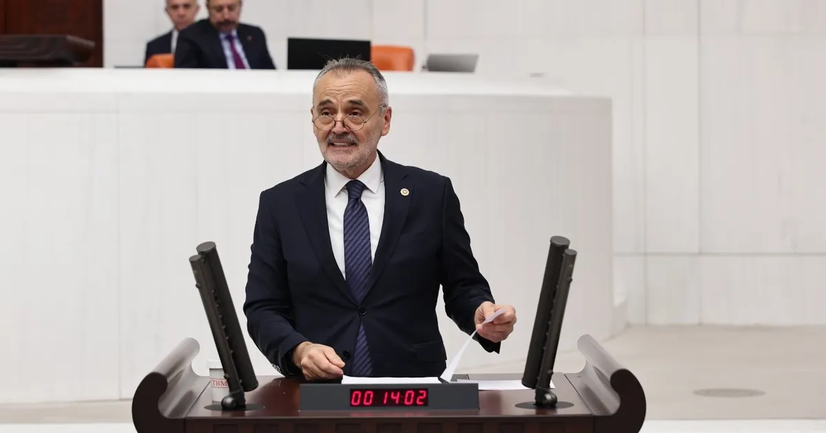 Yargı Hedefte: Akalın’dan Sert Eleştiriler!