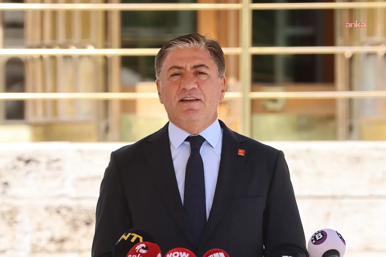 Yargısal Siyaset ve Demokrasi Krizi Tartışıldı