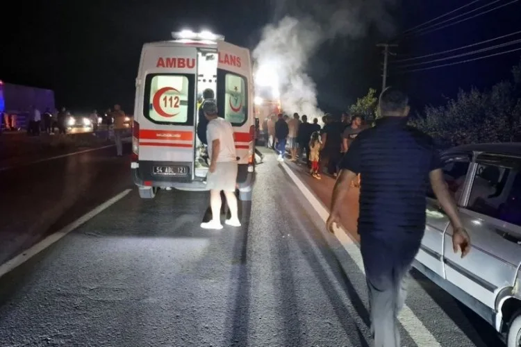 Yarışta Farı Olmayan Araca Çarpan Motosiklet: 1 Ölü