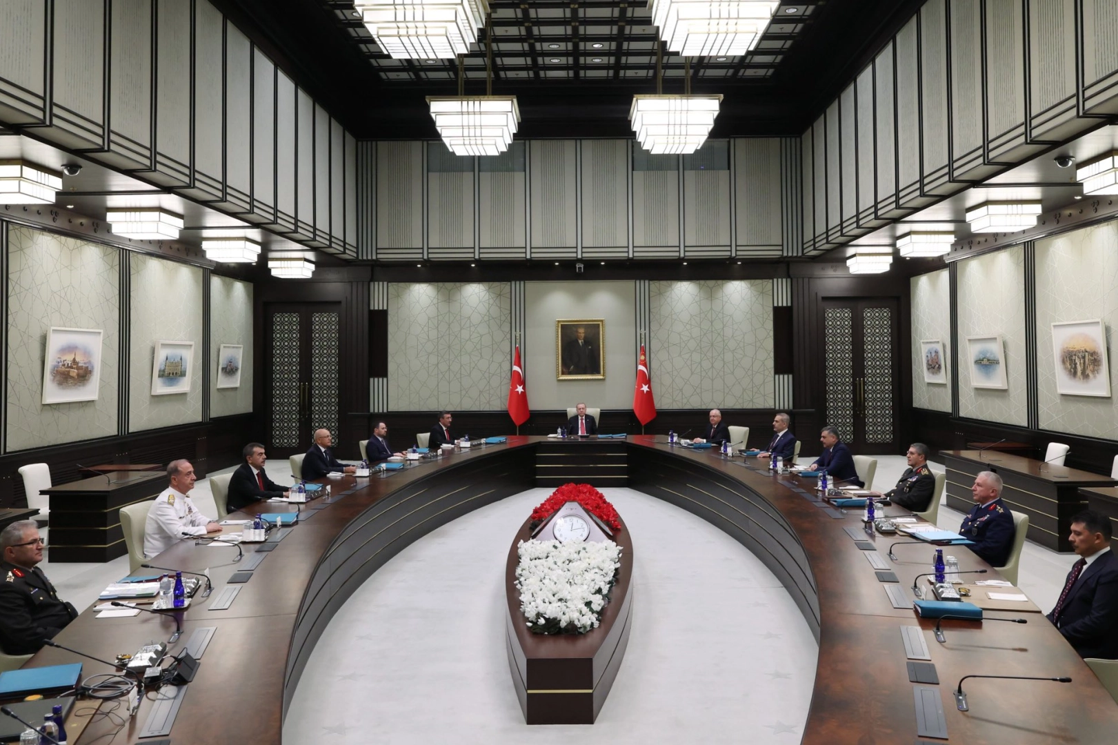 YAŞ Toplantısı Öncesi Anıtkabir Ziyareti