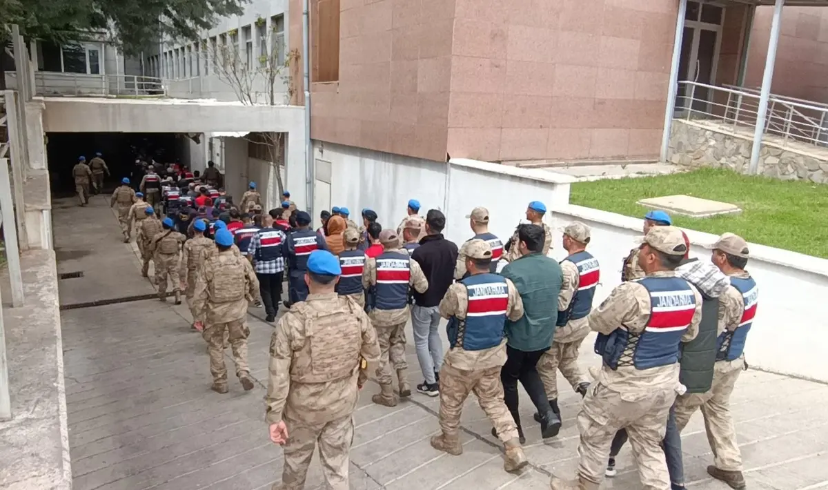 50 milyar TL lik hesap hareketi... 70 i birden tutuklandı 2