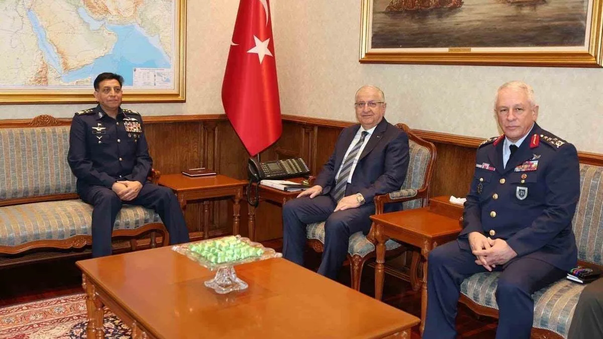 Yaşar Güler, Pakistan Hava Kuvvetleri Komutanı’nı Ağırladı
