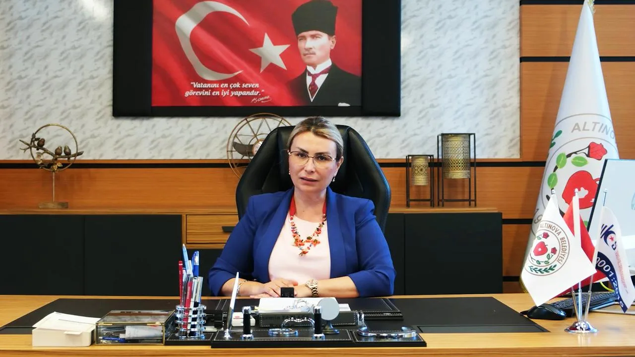 Yasemin Fazlaca CHP’den İstifa Etti!