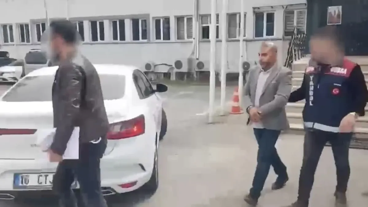 Yaşlı Çiftin Altınlarını Çalan Dolandırıcı Yakalandı!
