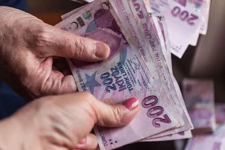 Yaşlı ve Engelli Aylıkları Artışla Hesaplarda!