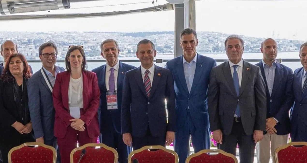 Yavaş’ın Sosyalist Buluşması Gündem Oldu!