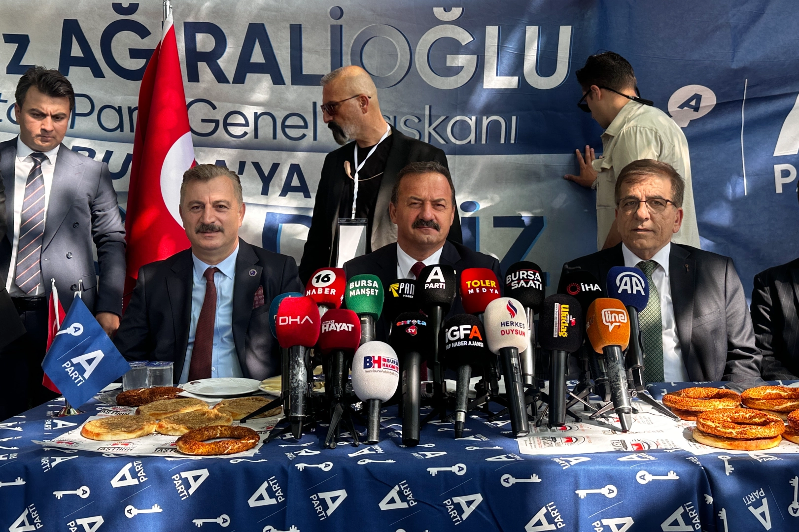 Yavuz Ağıralioğlu: Tarım Siyasetçilere Kurban!