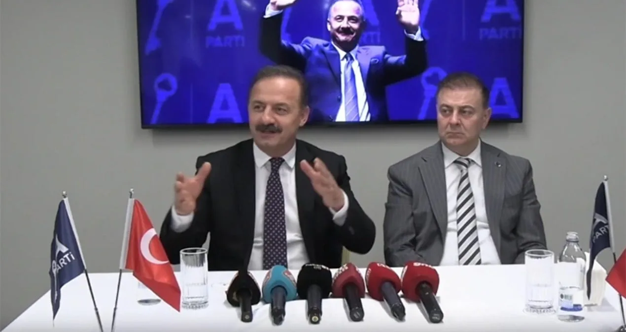 Yavuz Ağıralioğlu: Trabzon’da Siyasi Eleştiriler