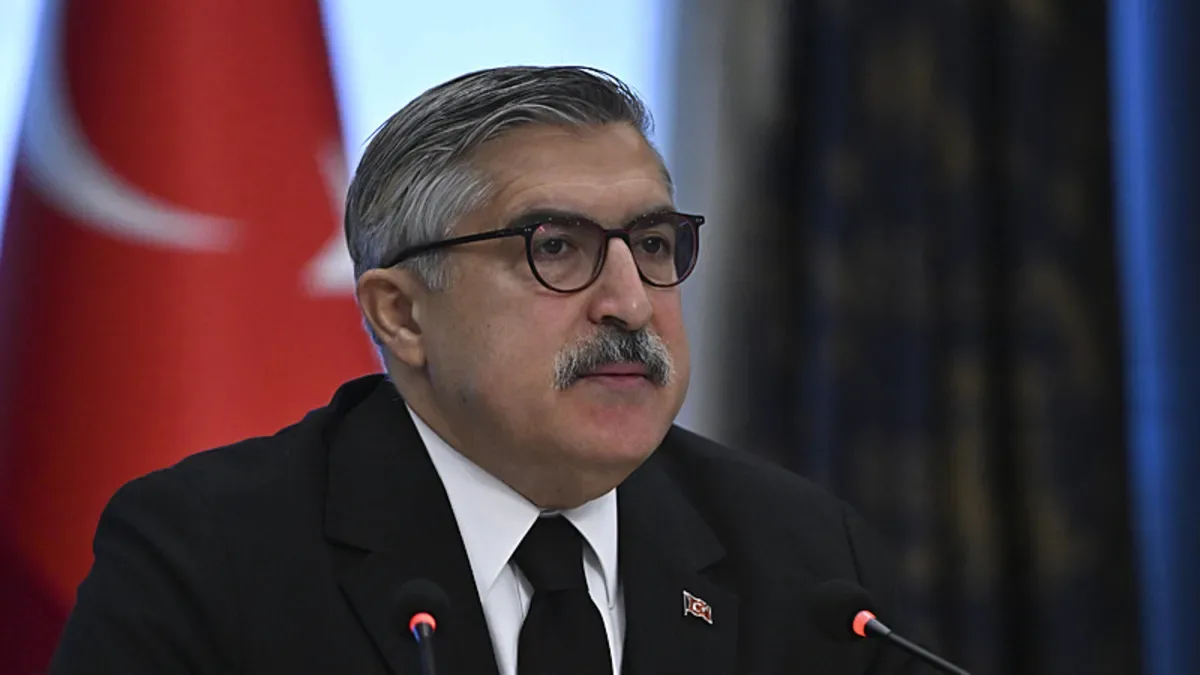 Yayman’dan Özel’e Sert Tepki: CHP İntihara Koşuyor!