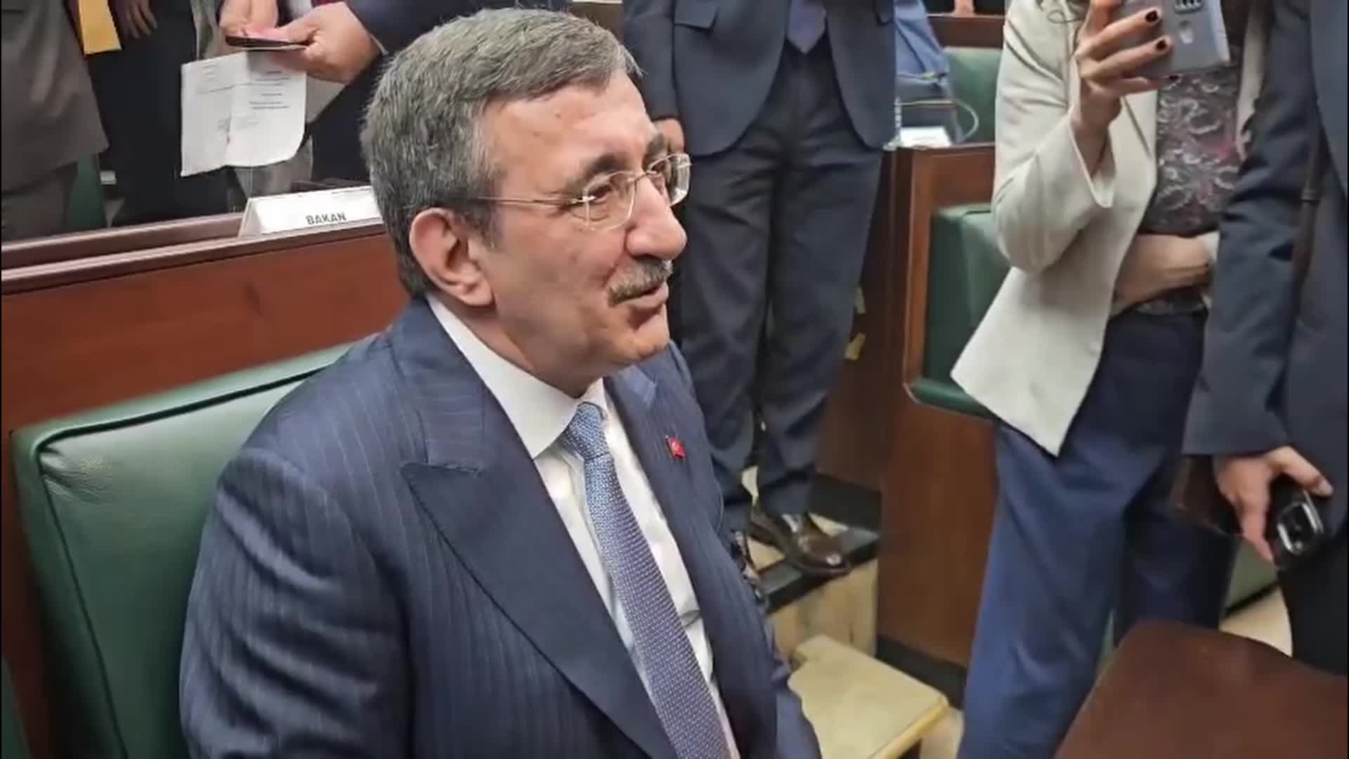 Yeni Anayasa Çağrısı: Tüm Partiler Bir Araya Gelmeli