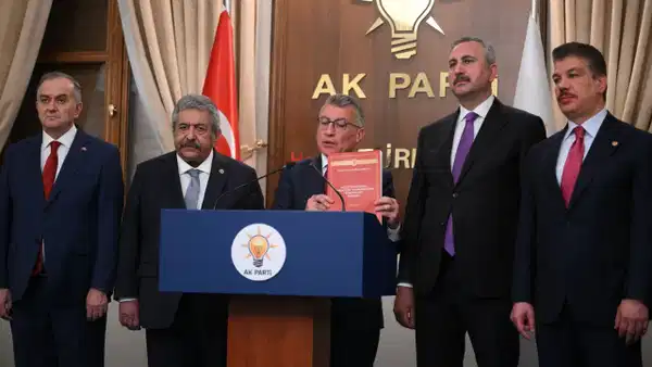 Yeni Anayasa Yolunda Kurumsal Adımlar