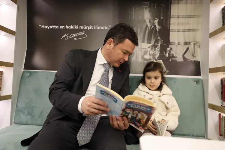 Yeni Gezici Kütüphane, Bursa’da Hizmete Girdi!