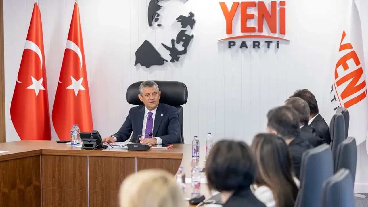 YENİ Parti İsim Tartışması: Bilimsel Değerlendirme