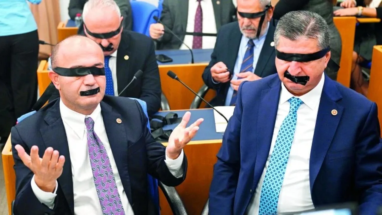 Yeni Parti’nin Protestosu Kriz Yarattı!