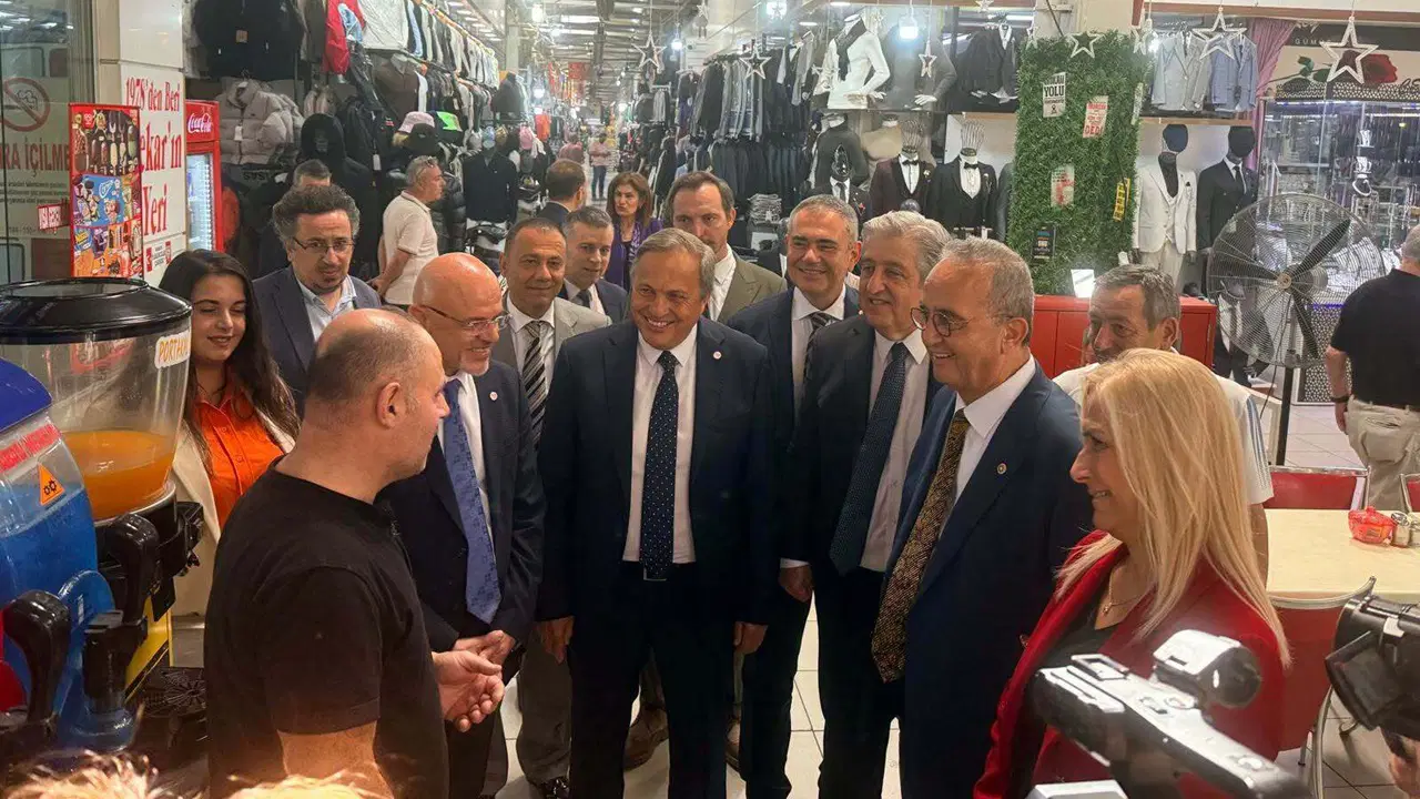 Yeni Parti Samsun’da: Karanlık İktidar Gidecek!