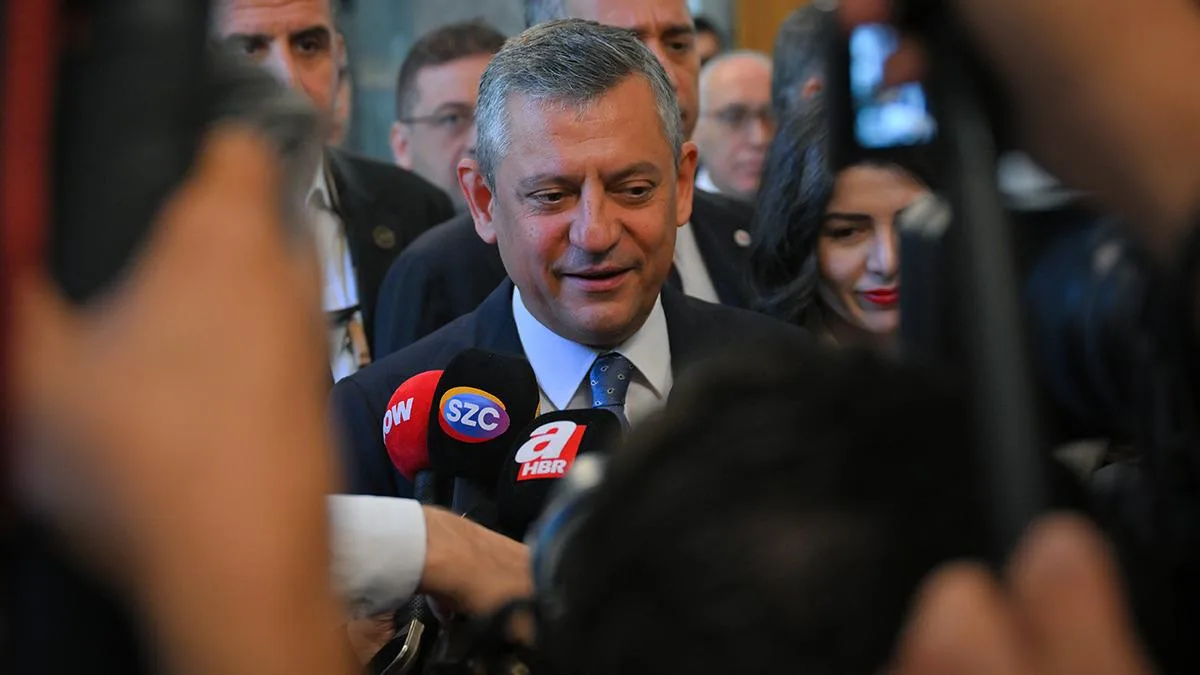Yeni Parti’ye İlk Günde 113 Milyon Bağış!