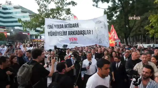 YENİ Partililer Tutuklu Başkanlar İçin Yürüdü