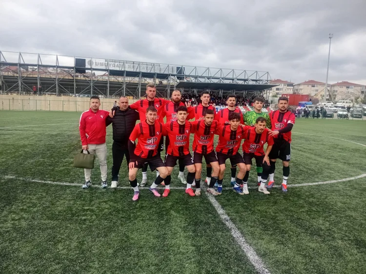 Yenimuhacırspor-Beyendikspor Maçı Kırmızı Kartla Bitti!