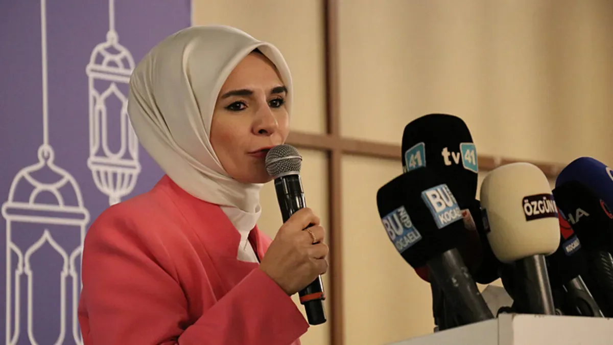 Yetimlerin Yanında Devlet Varlığı: Bakan Göktaş