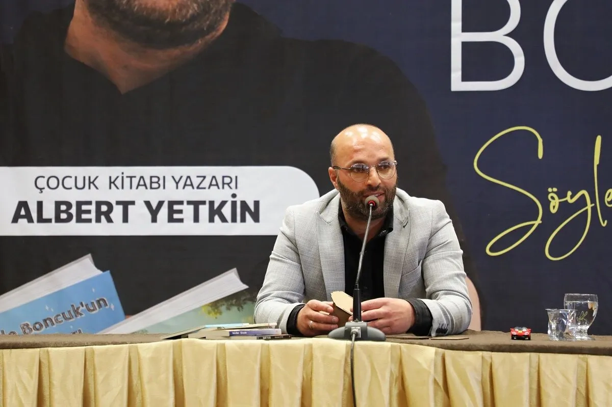 Yetkin Albert, Malatya Fuarı’nda Kitapseverlerle!