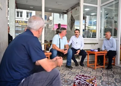 YILDIRIM BELEDİYE BAŞKANI OKTAY YILMAZ, ÇİÇEK CADDESİ ESNAFIYLA BULUŞTU