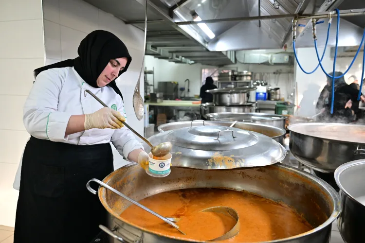 Yıldırım Belediyesi’nden Ramazan’da Dayanışma Dolu İftar