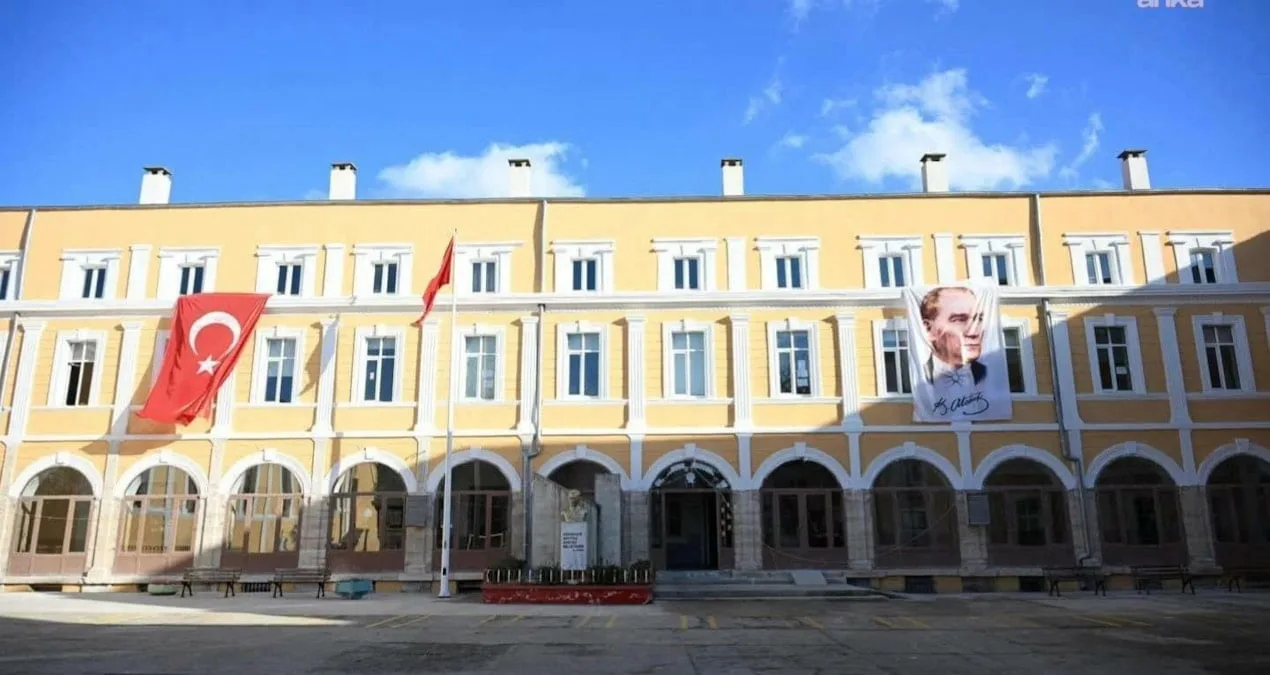 Yıldırım Beyazıt Lisesi Yıkılıyor, Yeni Okul Yapılacak!