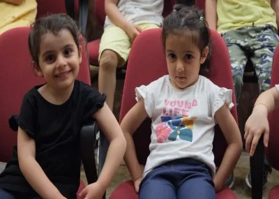YILDIRIM’DA ÇOCUKLAR TİYATRO İLE HEM EĞLENDİ HEM ÖĞRENDİ