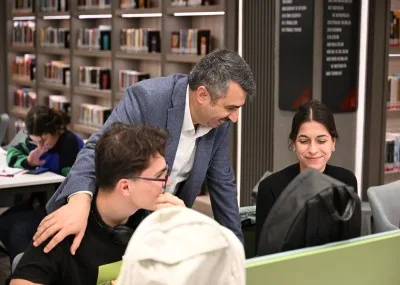 YILDIRIM’DA KÜTÜPHANELER DOLDU TAŞTI