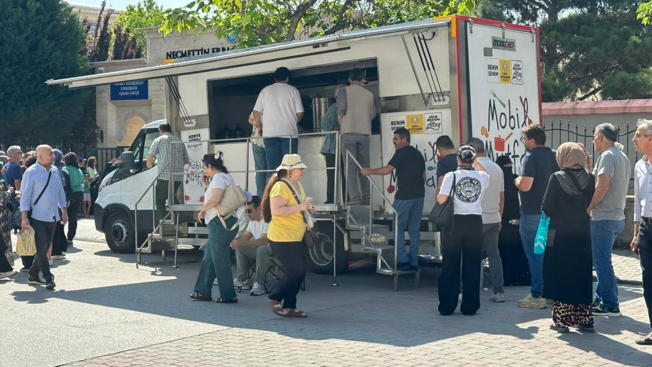 YKS’de Ailelere İkram: Konya Belediyesi Destekte!